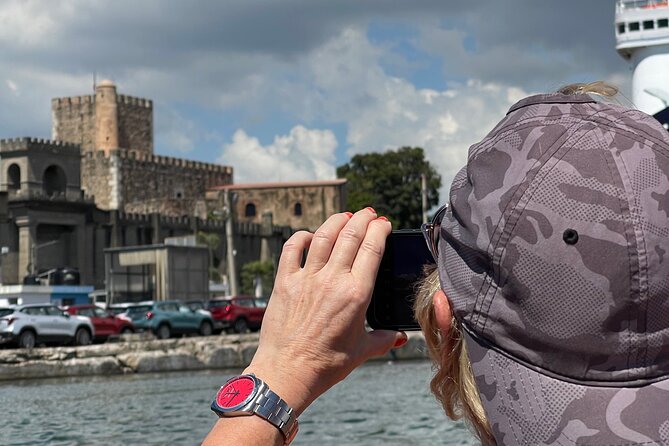 Santo Domingo: City Boat Ride Adventure Guided Tour - Guides who shape the experience