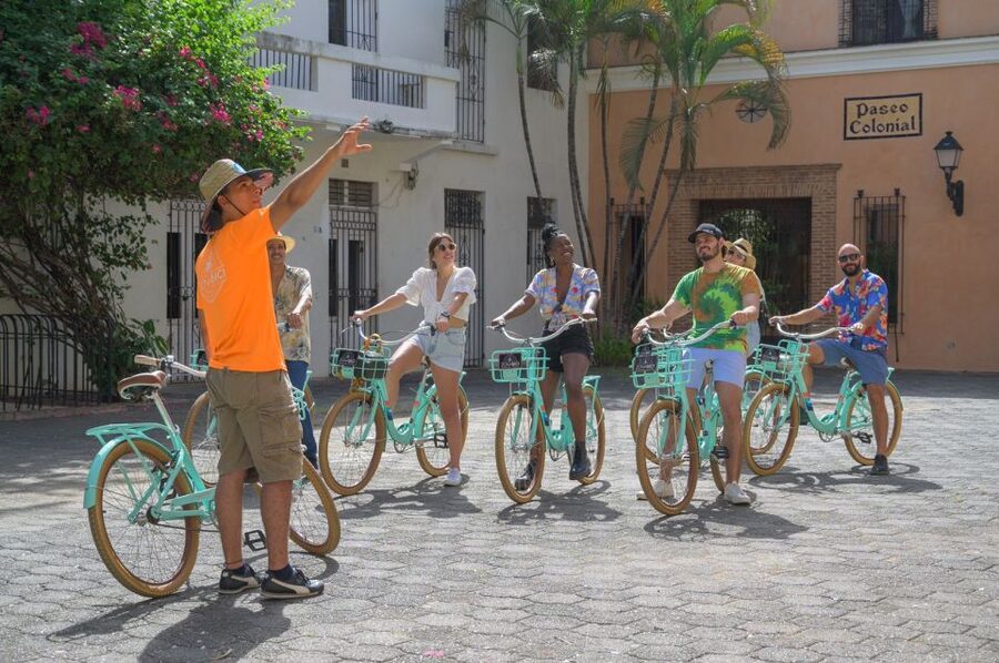 Santo Domingo: City Highlights Guided Bike Tour - Parks, Plazas, Ruins, and Caribbean Views