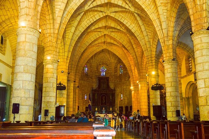 Santo Domingo City Tour From Punta Cana With Pick Up - Monuments, government sights, shopping, and lunch
