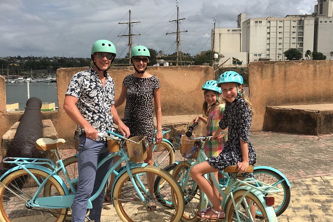 Santo Domingo: Colonial Zone Bike Tour - José’s guiding style and the value of local context