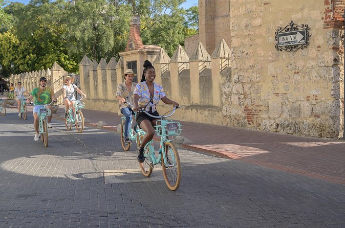 Santo Domingo: Colonial Zone Bike Tour - Timing, comfort, and the realities of a short city ride