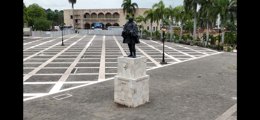 Santo Domingo: Colonial Zone Tour with tasting - Calle de las Damas and Fortaleza Ozama