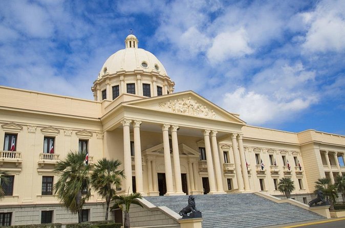 Santo Domingo Cultural Tour - Pickup and transport require extra attention