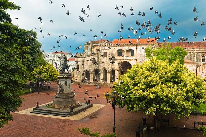 Santo Domingo Full Day Tour with Lunch and Cultural Insights - Malecón views and the capital’s modern side