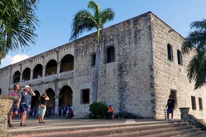 Santo Domingo Full Day Tour with Lunch and Cultural Insights - Dominican lunch is part of the cultural lesson
