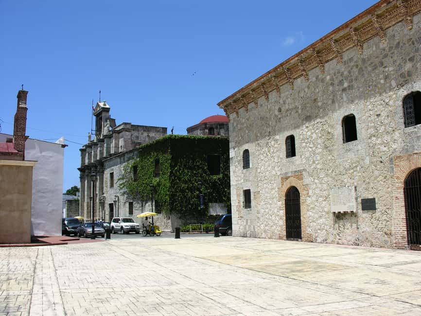Santo Domingo: Historical City Tour - Preparing for Four Hours on Foot