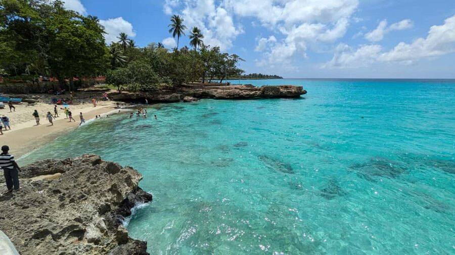 Santo Domingo: Los Tres Ojos, Boca Chica & More - A local café and a quick supply stop