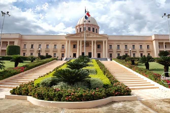 Santo Domingo Sightseeing Tour - San Francisco Monastery and Calle El Conde