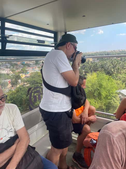 Santo Domingo: The Authentic Dominican Neighborhood Tour - Inside a typical Dominican home