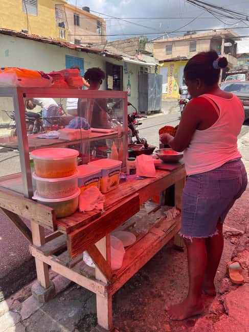 Santo Domingo: The Authentic Dominican Neighborhood Tour - Homemade ice cream and a Dominican food stop