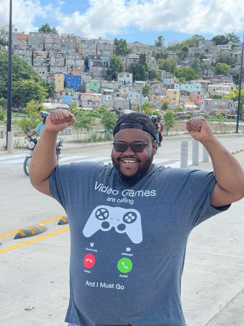 Santo Domingo: The Authentic Dominican Neighborhood Tour - Riding above Santo Domingo on the cable car