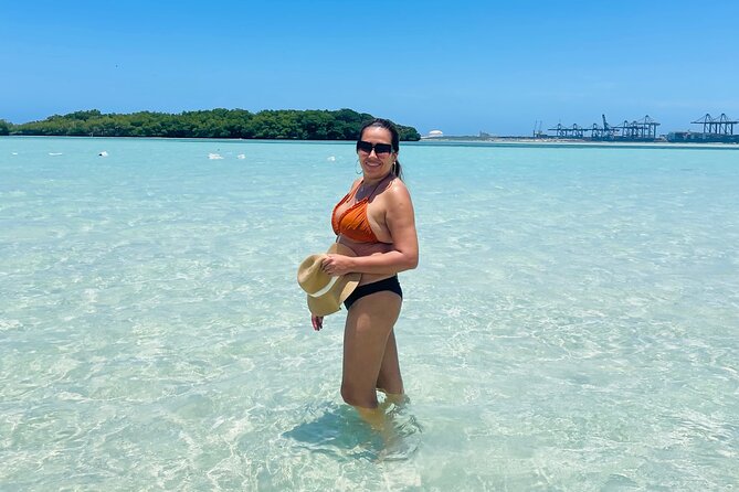 Santo Domingo Top: 3 Eyes, Light House, Boca Chica Beach & Lunch - Boca Chica Beach and a Dominican lunch