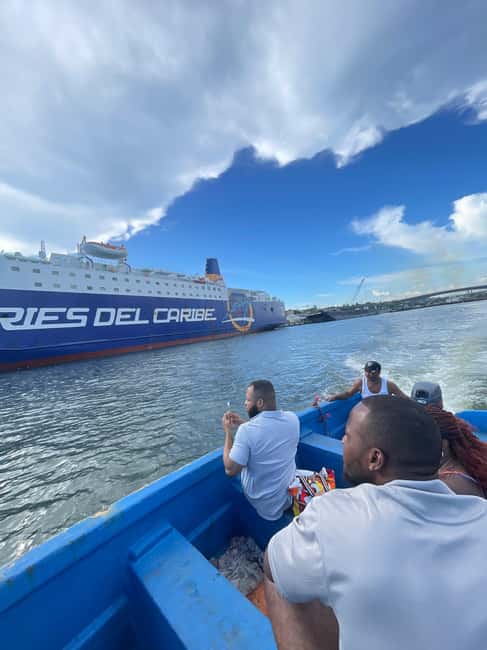 Santo Domingo Top: Colonial Zone Boat Ride Adventure - Six bridges and a different city view
