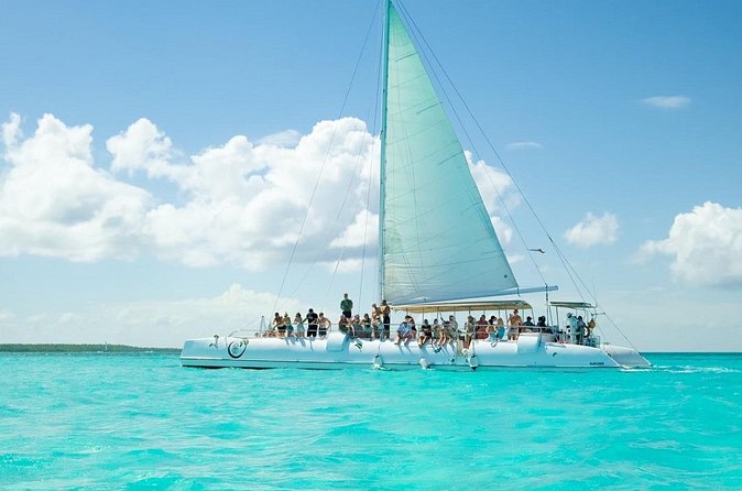 Saona Island Adventure From Punta Cana With Lunch and Transportation - What the $68 price includes
