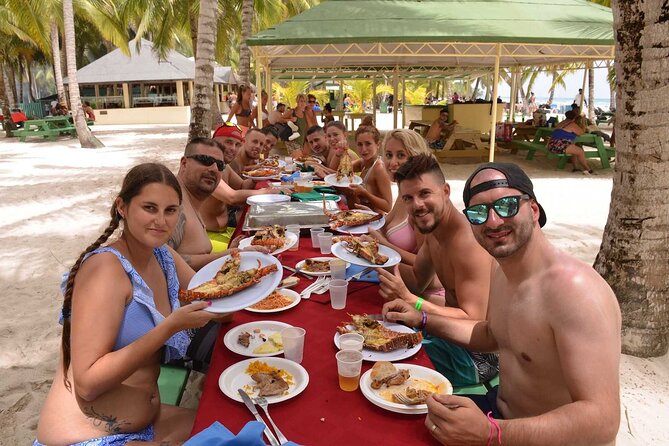 Saona Island Caramaran Adventure from Punta Cana With Lunch - A 45-minute stop at the Piscina Natural
