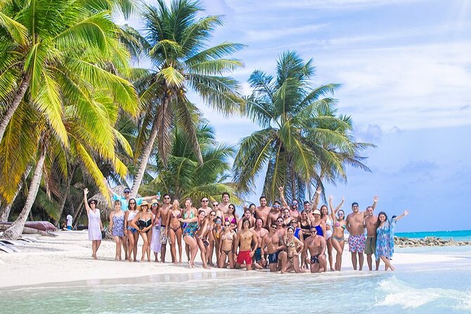 Saona Island Caramaran Adventure from Punta Cana With Lunch - The catamaran return: drinks, snacks, and music