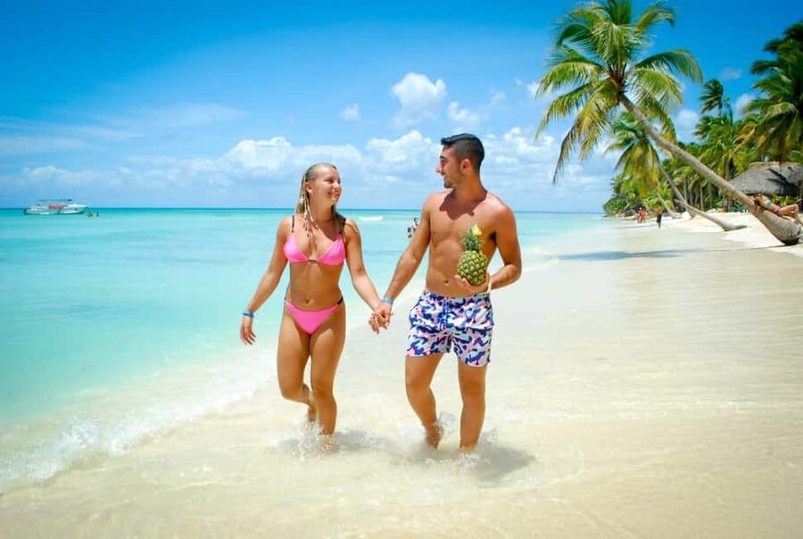SAONA ISLAND: Catamaran Boat with Open Bar, Lunch and More.. - The natural pool is the most unusual stop
