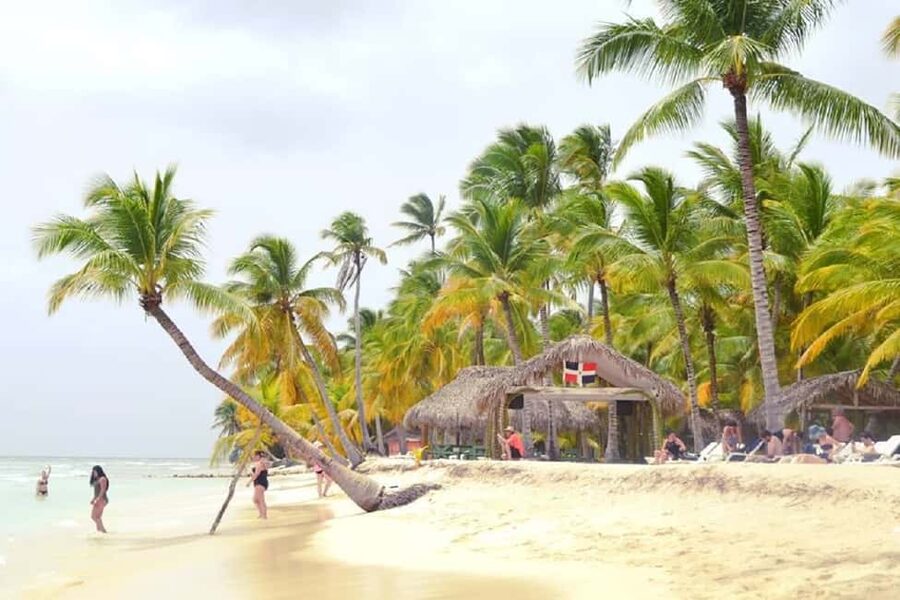 SAONA ISLAND: Catamaran Boat with Open Bar, Lunch and More.. - Three hours on Saona Island