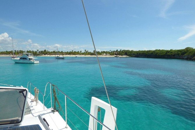 Saona Island Day Tour - Playa Bayahibe and the first 45 minutes