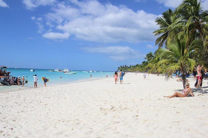 Saona Island Excursion from Bayahibe - Saona Island is beautiful, but not deserted