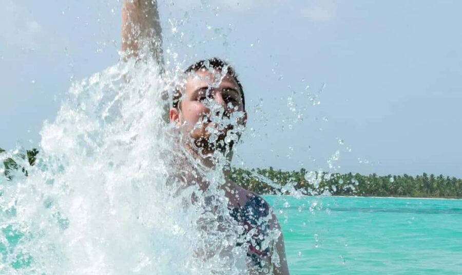Saona Island From Santo Domingo With Catamaran, Food & Drink - From Santo Domingo to Bayahibe