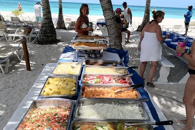 Saona Island: Full-day Catamaran Tour - Small Group - The early start from Bayahibe