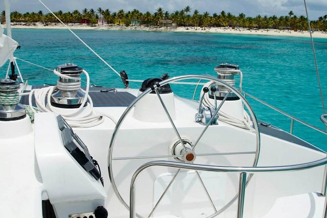 Saona Island small group and relax - luxury catamaran - Lunch on board, with a real pause in the day