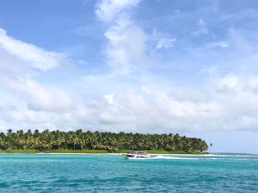 Saona Island Tour All Inclusive Speedboat and Catamaran - A short stop at the local market
