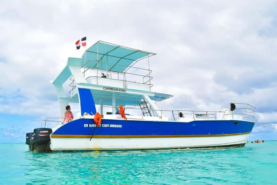 Saona Island Tour From Santo Domingo with Lunch and Pickup - Three hours on Saona Island