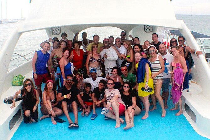 Saône Island from Punta Cana Catamaran, Natural Pool and Lunch - From Punta Cana to Bayahibe: the early start