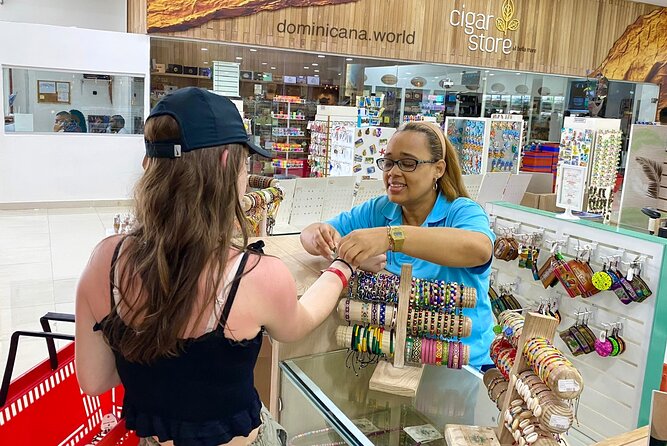 Shopping tour Punta Cana rum cigars coffee larimar chocolate souvenirs mamajuan - The extra departments under one roof