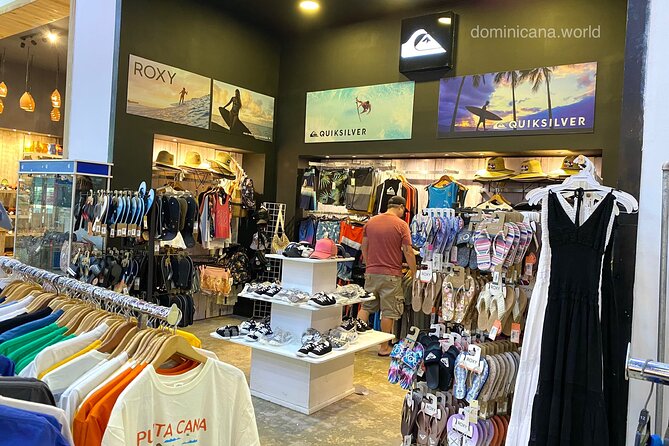 Shopping tour Punta Cana rum cigars coffee larimar chocolate souvenirs mamajuan - Who will enjoy this shopping stop