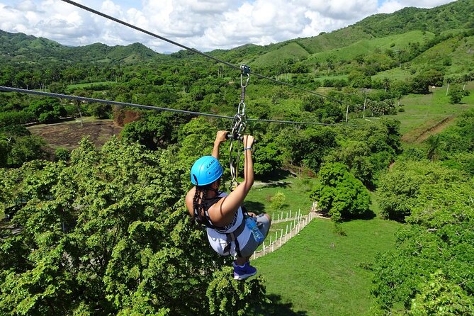 Shore excursion 7 waterfalls &5 zip lines amber cove & Taino bay - What the $120 price really covers