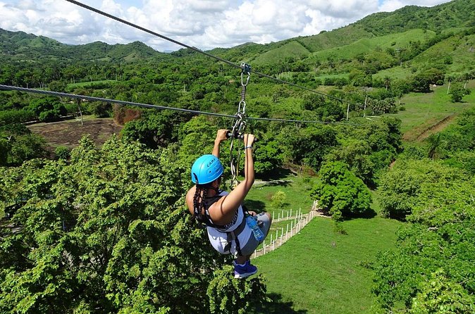 Shore excursion 7 waterfalls &5 zip lines amber cove & Taino bay - How the guides shape the day