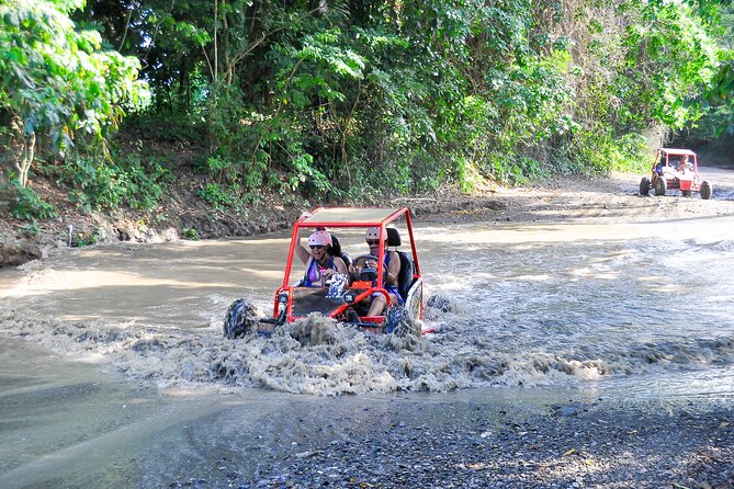 Shore Excursion Cruise ship Waterfalls y Buggys - The real adventure begins at Damajagua
