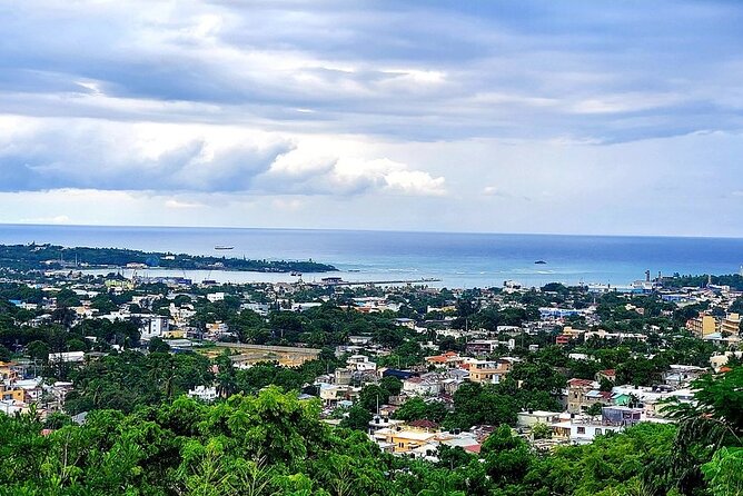 Sightseeing and City Tour in Puerto Plata - Tropical Paradise for cigars, amber, and larimar