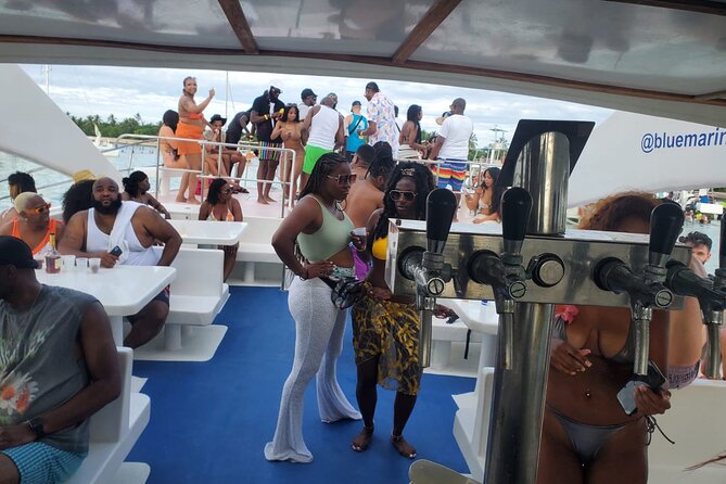 Sosua Party Boat - Snorkeling + Snack +BBQ Food and Drinks - BBQ, tropical drinks, and music on board