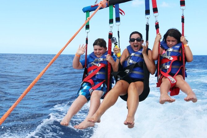 Speedboats and Parasailing Combo - Group size and the private option