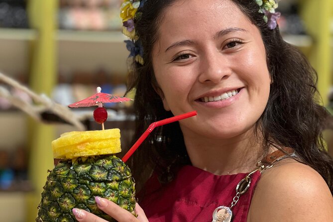The piña colada experience - A storefront photo with a practical souvenir
