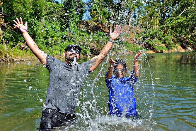 Tour Pack 2 in 1: Zip line and Buggies - Food, water, animals, and the pauses between thrills