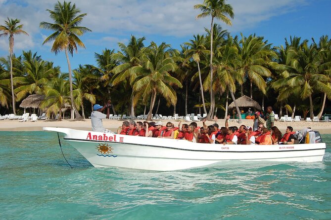 Tour to Isla Saona From Punta Cana with Transportation and Lunch - Palmilla’s natural pool and starfish