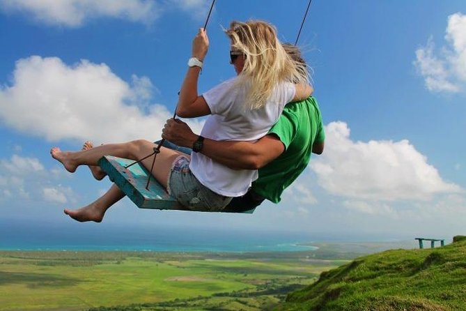 Tour to Montana Redonda (Round Montain) & Costa Esmeralda Beach - What to bring for the mountain and beach