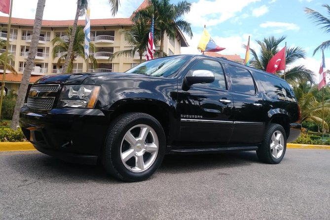 Transfers From Punta Cana Airport (PUJ)<=>To All Place at Macao Beach Punta Cana - Finding Your Driver at the Airport
