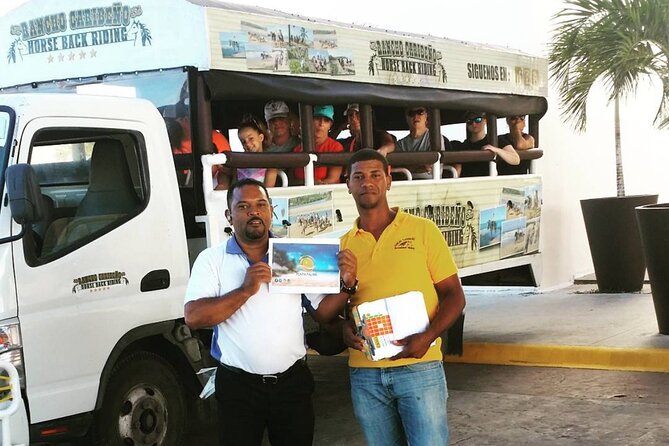 traslado privado SUBURBAN/CADILLAC round trip PUNTACANA-UVEROALTO - What the 26 to 30 minute journey is like
