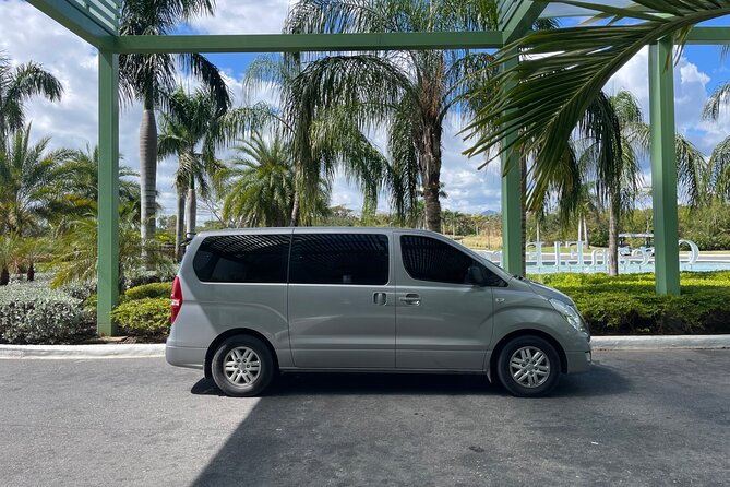 Traslados Aeroepuerto/Hoteles en Punta Cana y Bavaro - What is included, and what costs extra