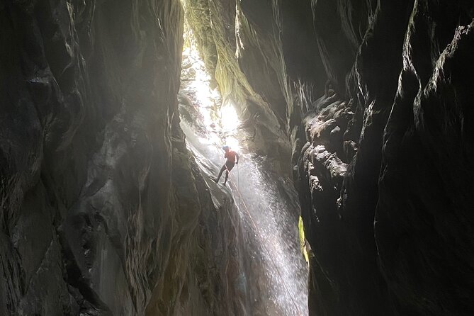 Trekking/rappelling waterfalls in Dominican Republic - Who should book, and who should sit this one out