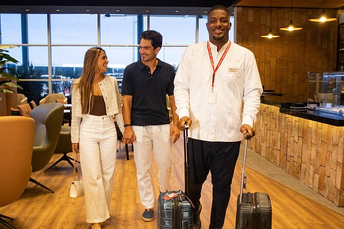 VIP Arrival VIP Lounge & Fast Track – SDQ Airport - Arrival service or pre-flight lounge access?