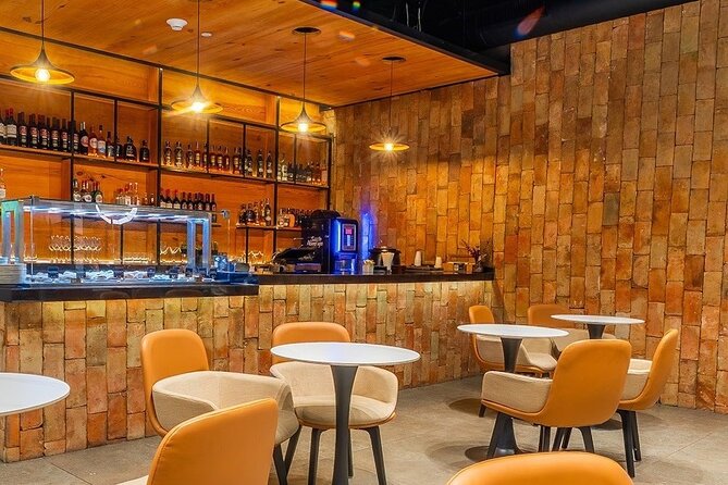 VIP Arrival VIP Lounge & Fast Track – SDQ Airport - Is $160 per person a fair price?