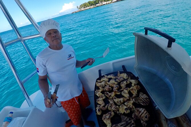 VIP Fascinating Boat Ride & Snorkeling at Sosua Bay - Practical details that can save your day