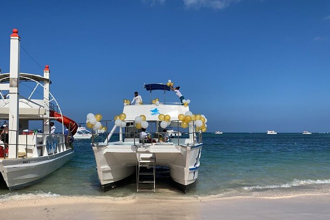 VIP Private Booze Cruise with Live Dj and BBQ in Punta Cana - A private boat day along Punta Cana’s coast